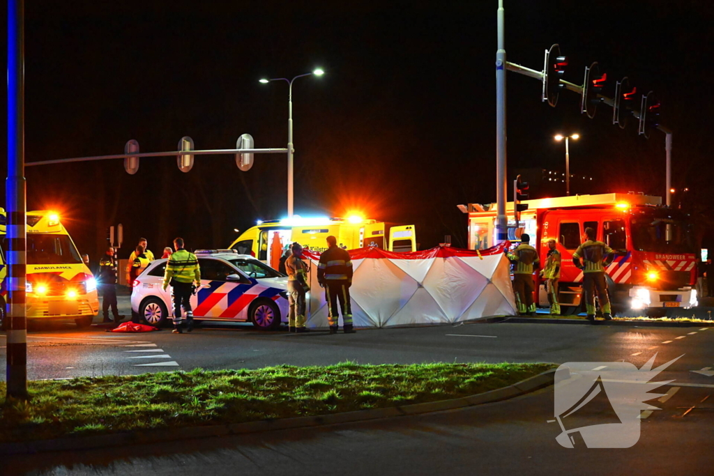 Persoon overleden bij aanrijding tussen auto en fiets