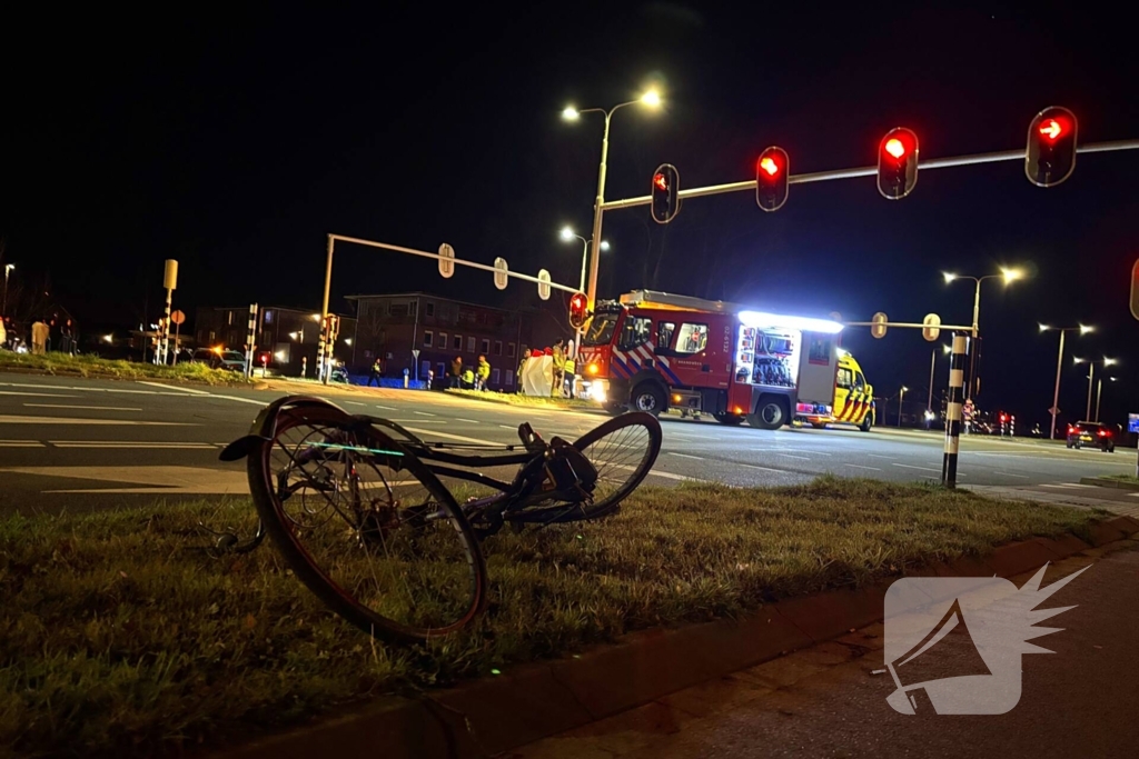 Persoon overleden bij aanrijding tussen auto en fiets