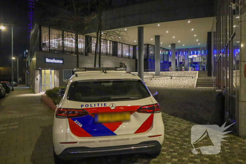 Politie grootschalig aanwezig bij woningoverval
