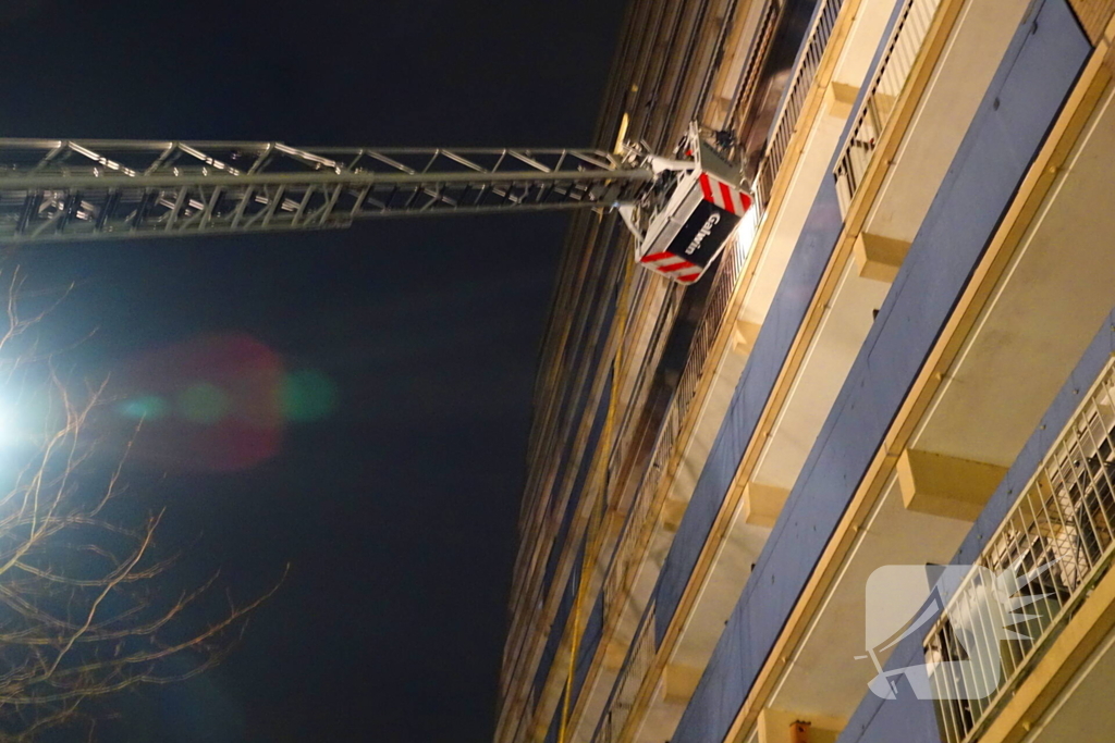Deel van flat ontruimd wegens grote brand