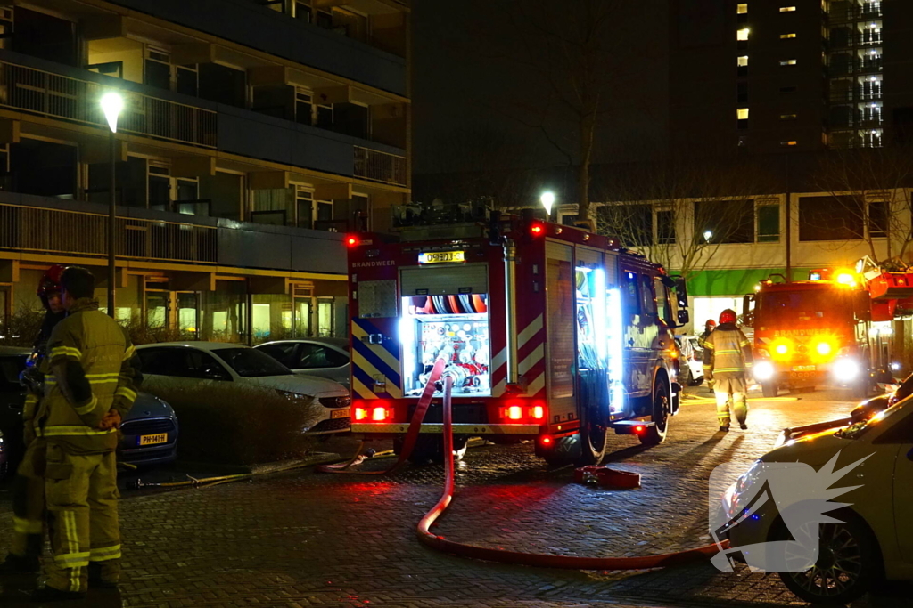 Deel van flat ontruimd wegens grote brand