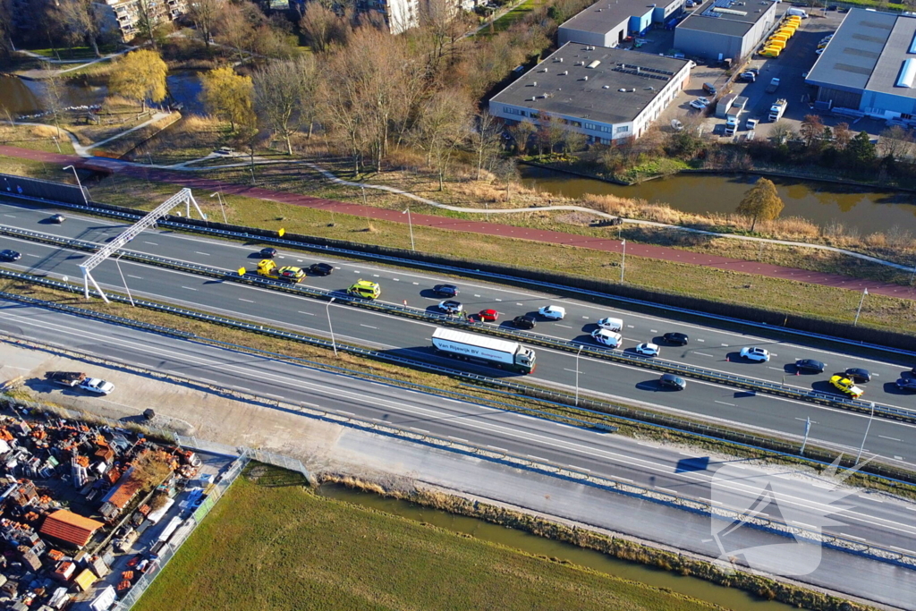 Ongeval tussen meerdere voertuigen zorgt voor vertraging
