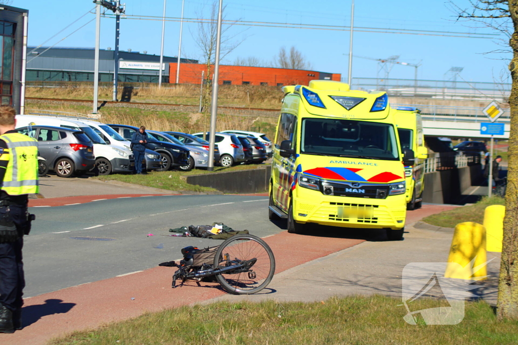 Fietser aangereden door motorrijder