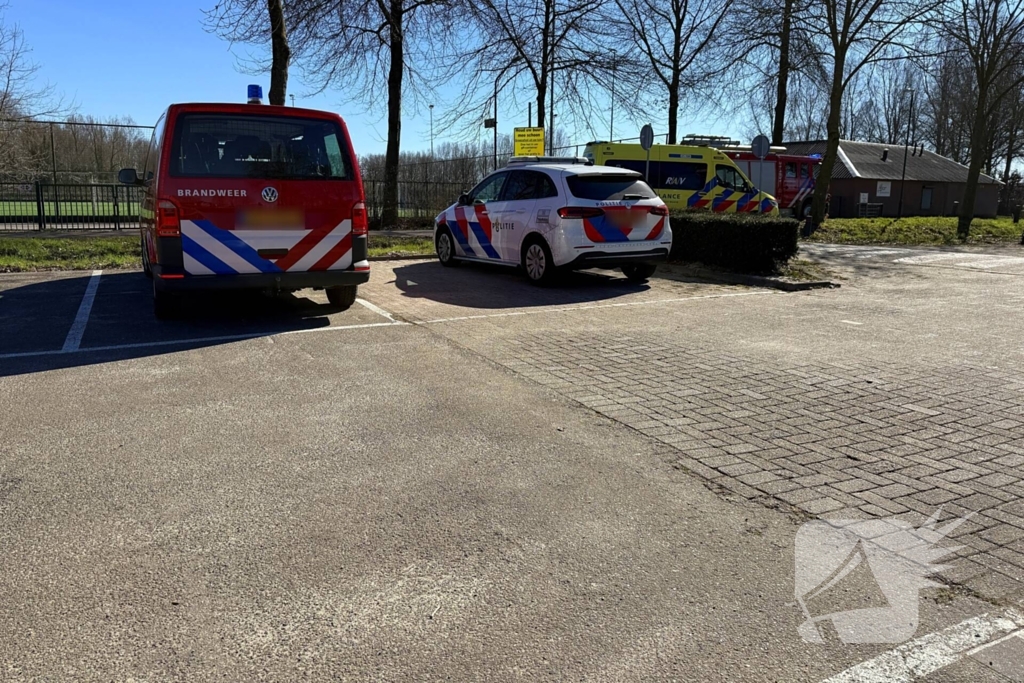 Hulpdiensten ingezet voor persoon te water