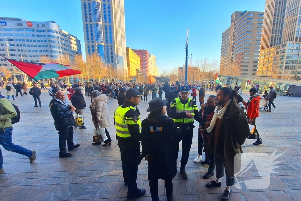 Pro Palestina demonstratie voor centraal station