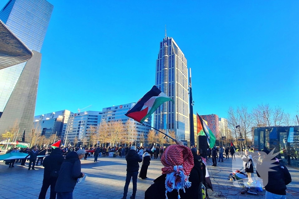 Pro Palestina demonstratie voor centraal station