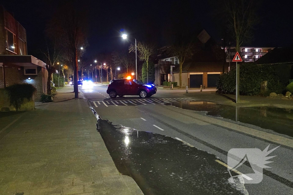 Straten onder water door leidingbreuk