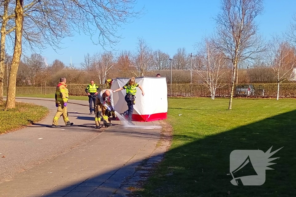 Fietser gaat onderuit op fietspad
