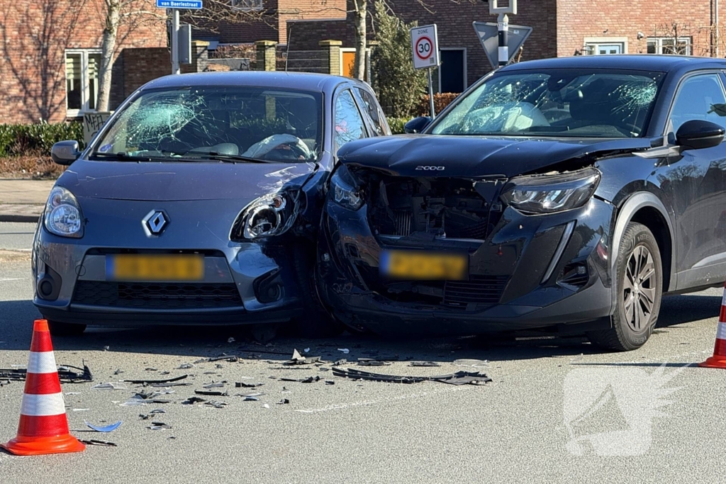 Botsing tussen twee voertuigen