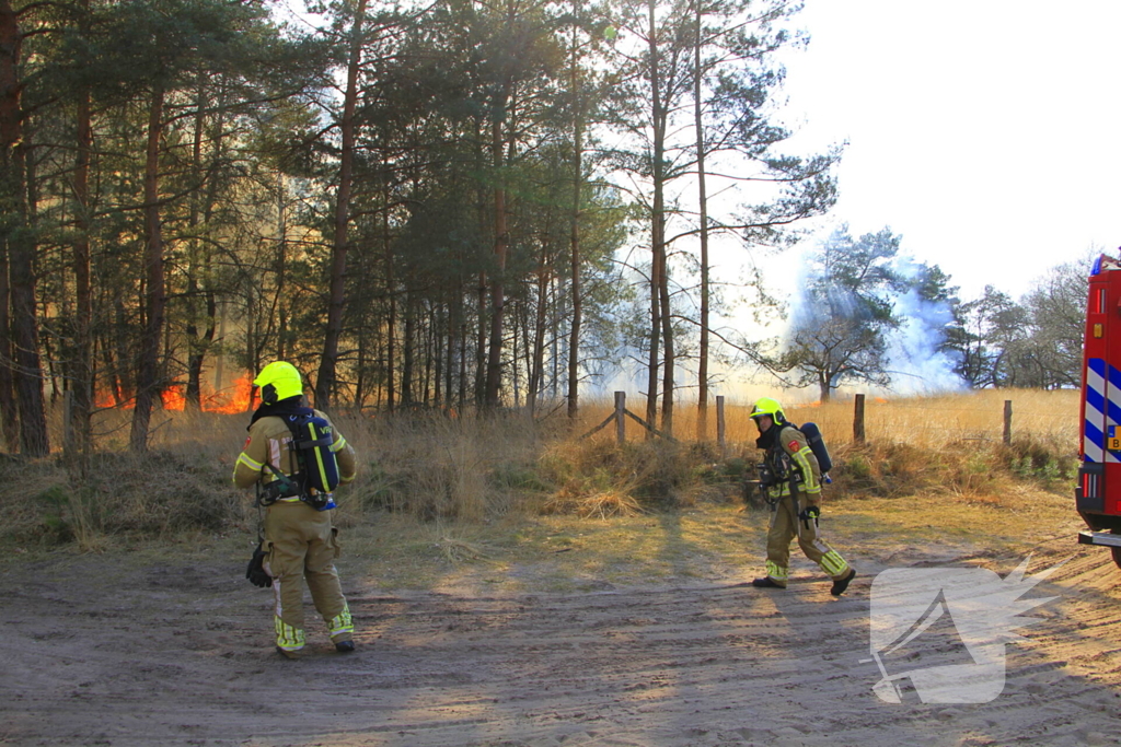 Zeer grote brand in de Laurabossen
