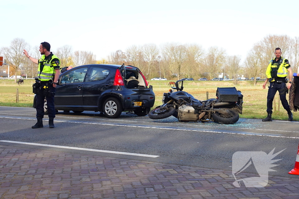 Motorrijder gewond bij aanrijding