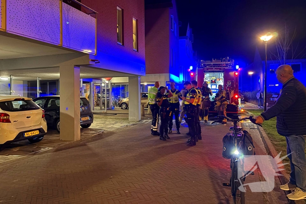 Brand in woning leidt tot ontruiming en stroomuitval