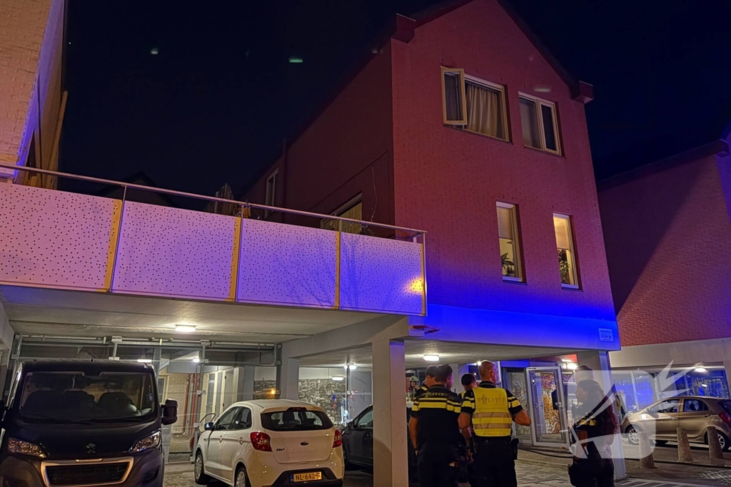 Brand in woning leidt tot ontruiming en stroomuitval