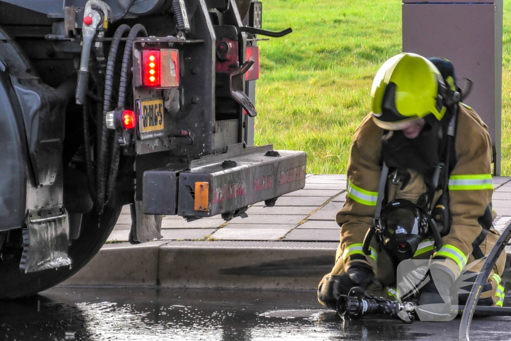 Brandmelding bij vrachtwagen door vastgelopen rem