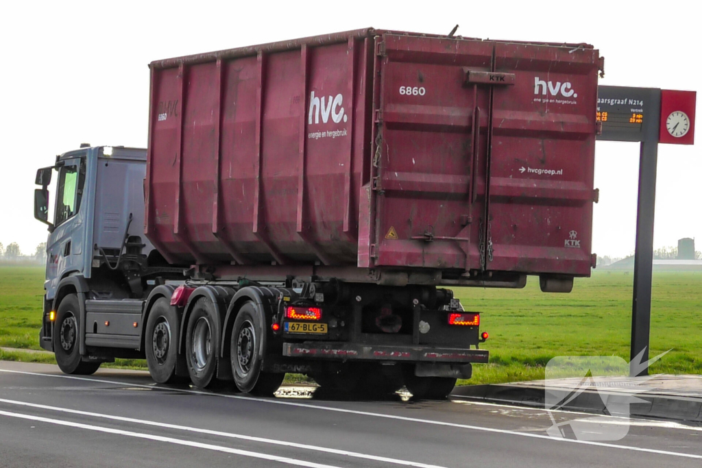Brandmelding bij vrachtwagen door vastgelopen rem