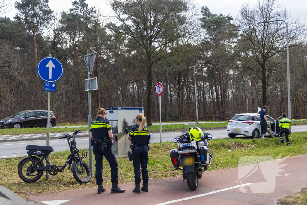 Fatbiker ongedeerd na botsing met auto