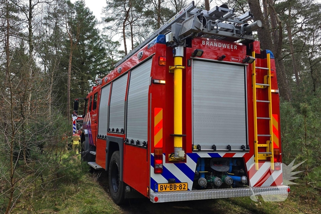 Extra ondersteuning door brandweervliegtuig bij bosbrand