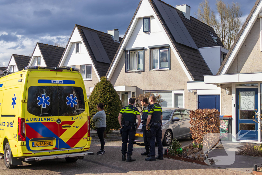 Bewoner naar ziekenhuis na accubrand in woning