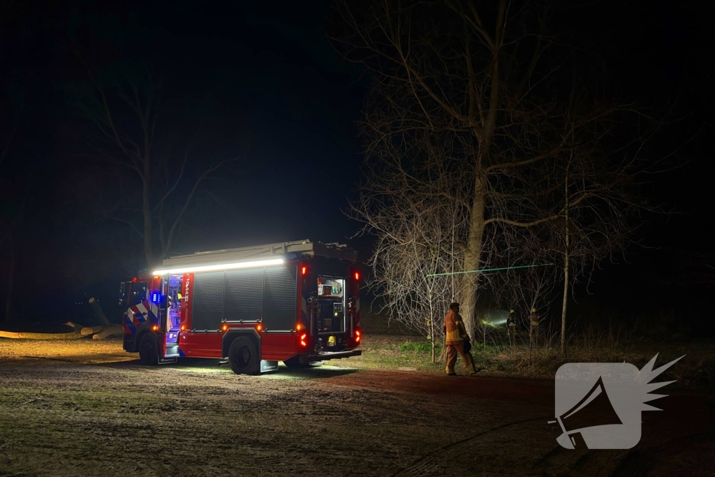 Brandweer blust twee branden op dezelfde locatie