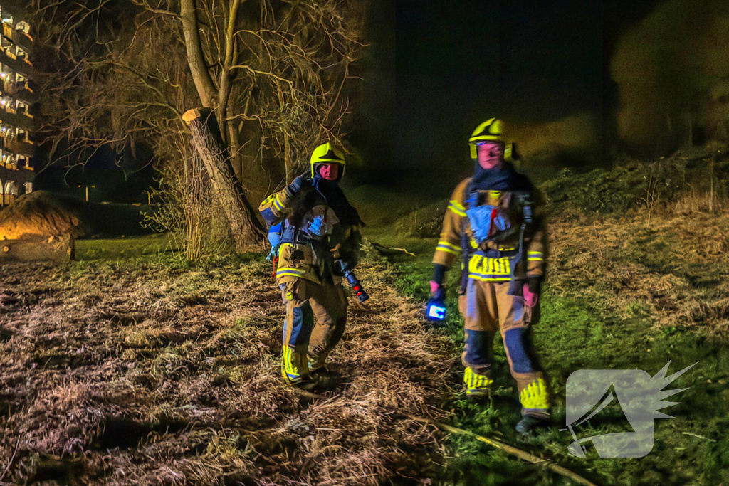 Brandweer blust twee branden op dezelfde locatie