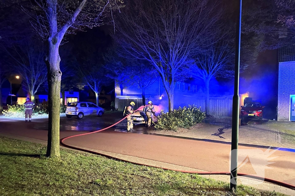 Auto gaat verloren door brand