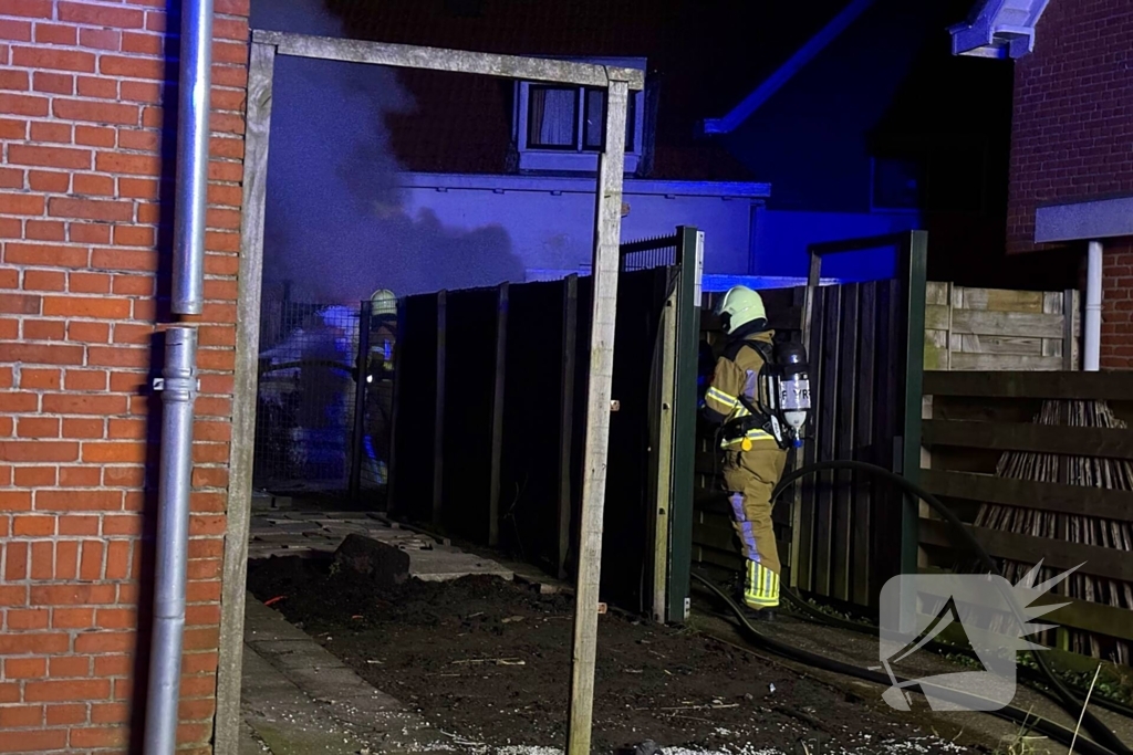 Opnieuw brand bij woning, ditmaal schuur
