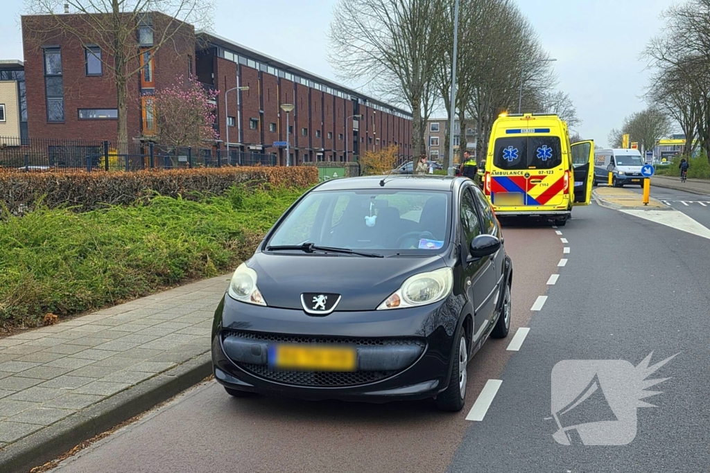 Afslaande fietser aangereden door automobilist