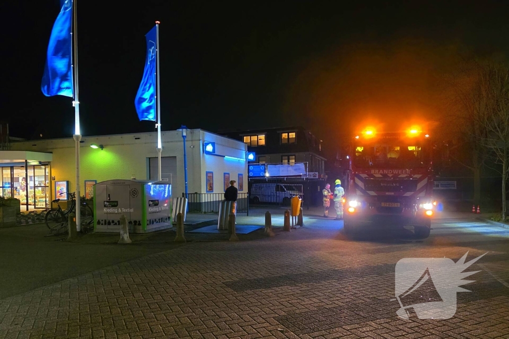 Brandweer onderzoekt gaslucht in supermarkt