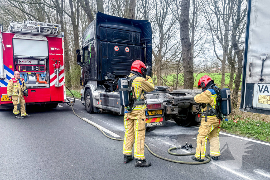 Oververhitte remmen veroorzaken brand in vrachtwagen