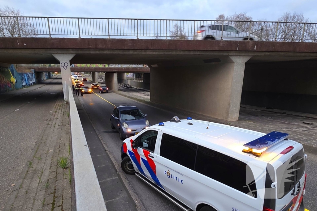 Aanrijding tussen twee automobilisten in een tunnel