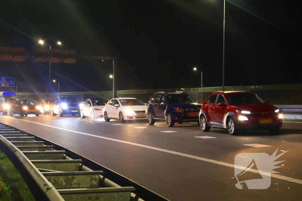 Tunnel afgesloten door ongeval met motorrijder