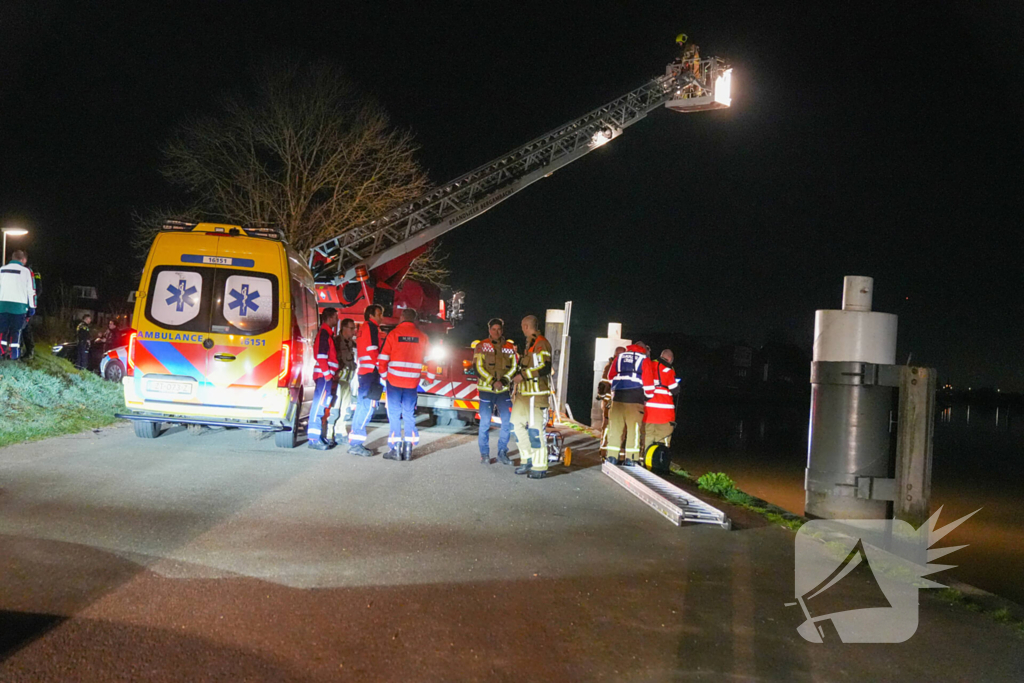 Flinke inzet mogelijk auto te water