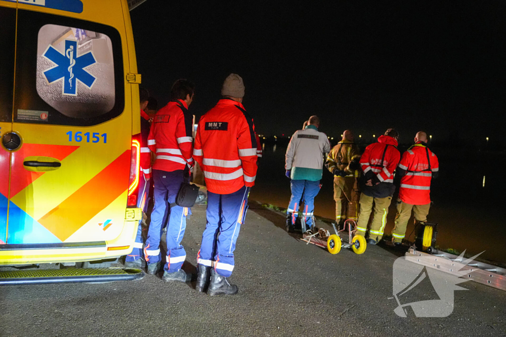 Flinke inzet mogelijk auto te water