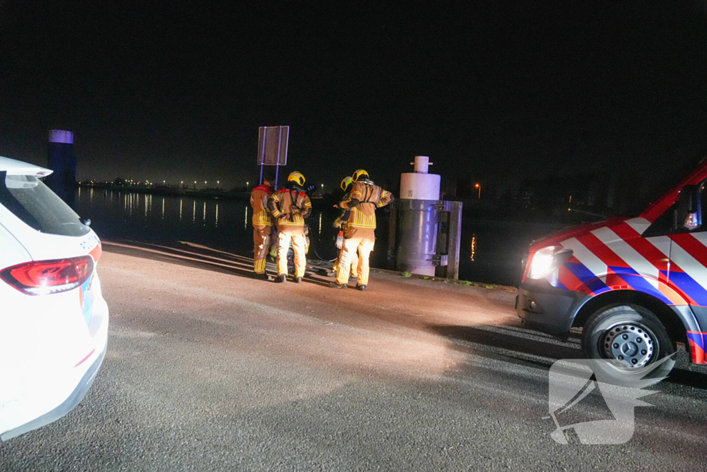 Flinke inzet mogelijk auto te water