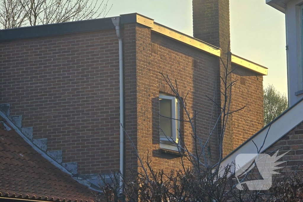 Brand in bijgebouw moeilijk te bestrijden