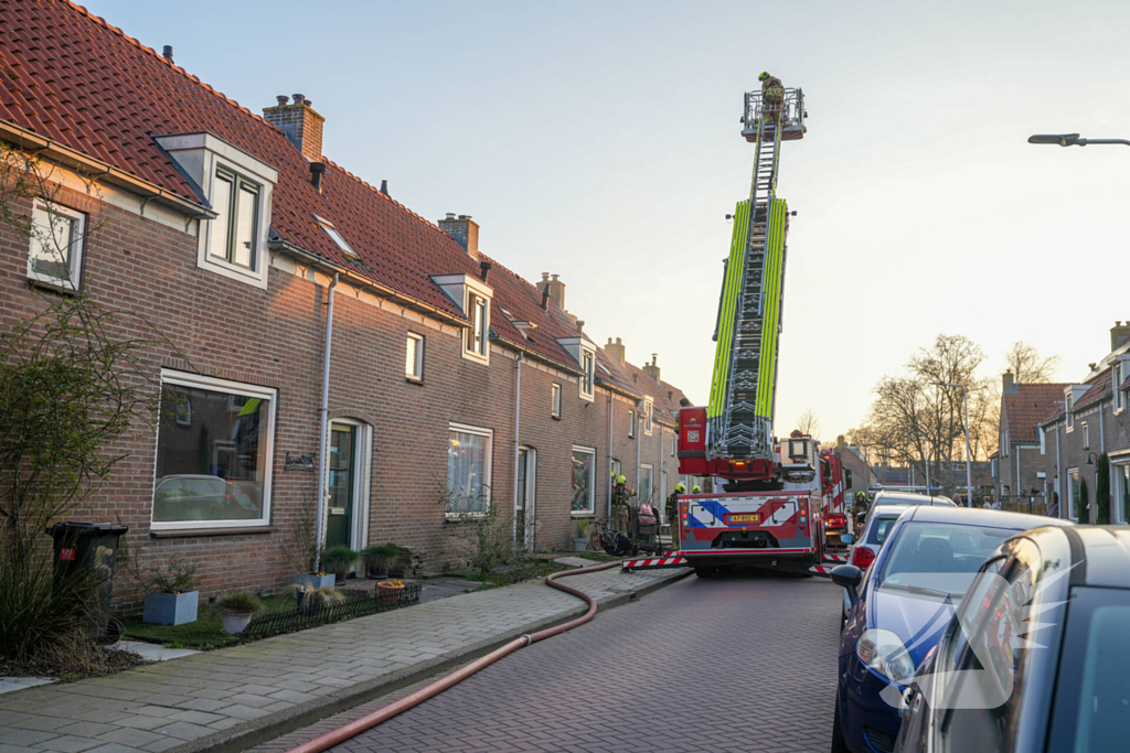 Schuur en woning beschadigd bij brand