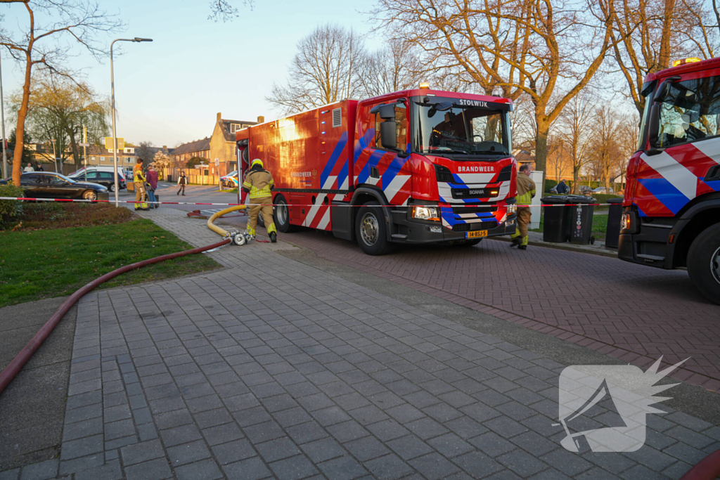 Schuur en woning beschadigd bij brand