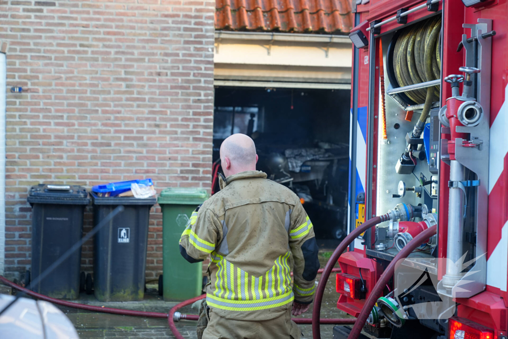Schuur en woning beschadigd bij brand