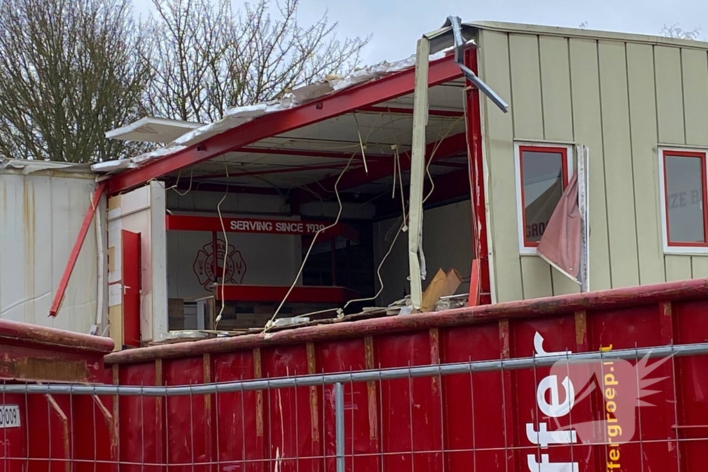 Sloop oude brandweer kazerne begonnen