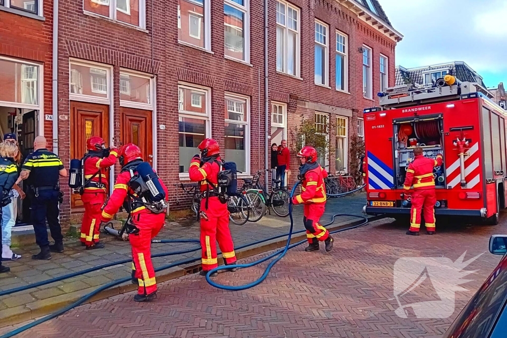 Deur geforceerd bij brand op balkon