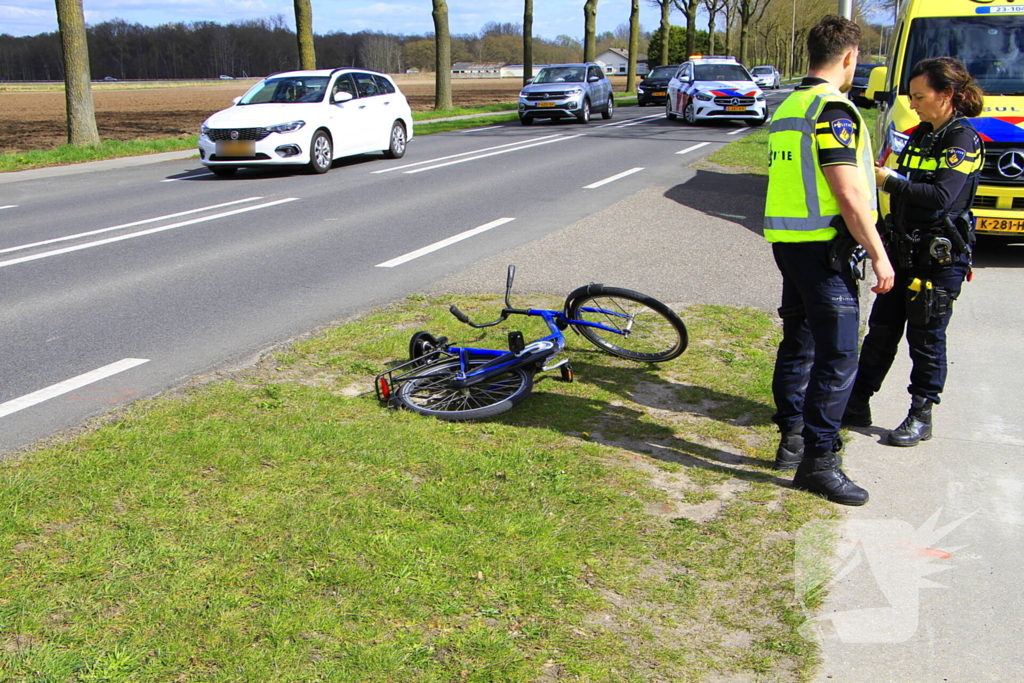 Fietser gewond bij botsing met auto