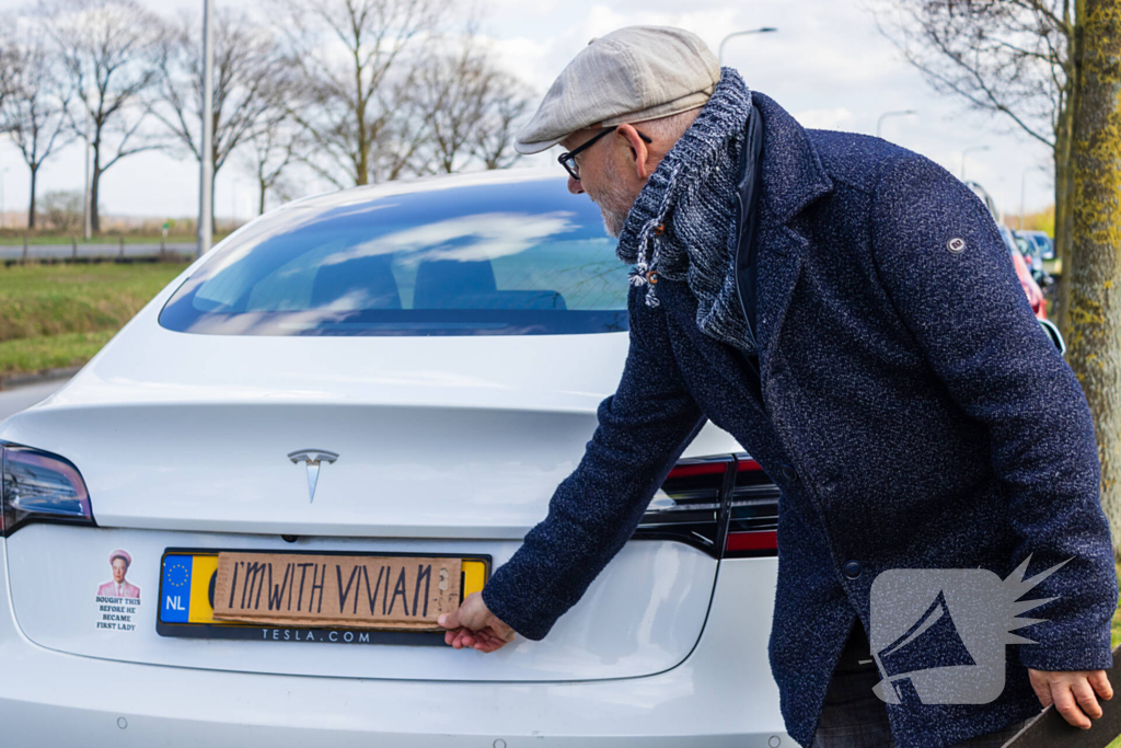 Grote opkomst bij demonstratie tegen Elon Musk en Tesla