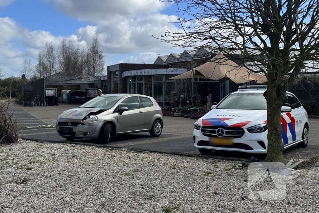 Defect verkeerslicht veroorzaakt kopstaart botsing