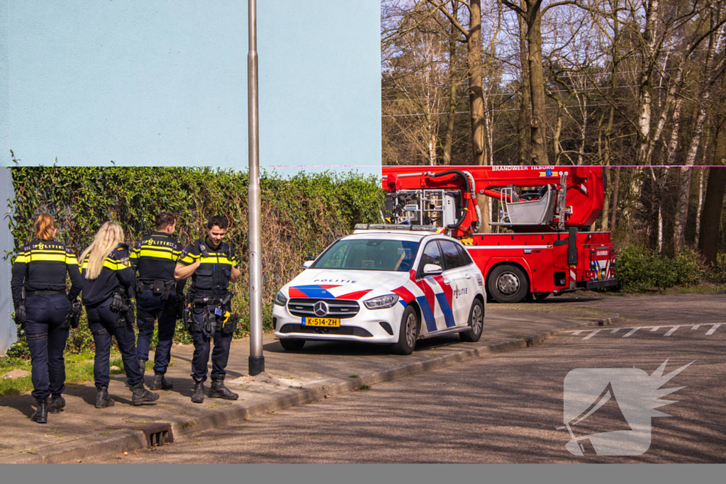 Brand in flatwoning snel onder controle