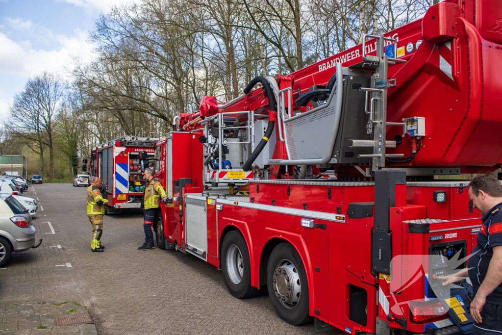 Brand in flatwoning snel onder controle