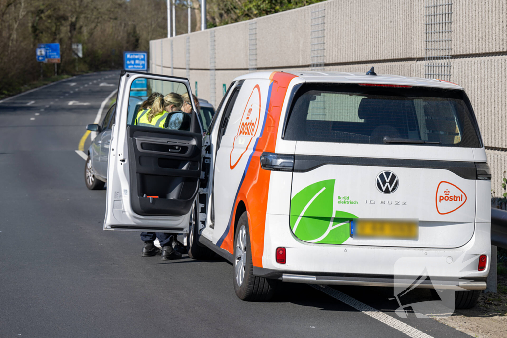 Schade en vertraging na kop-staartbotsing
