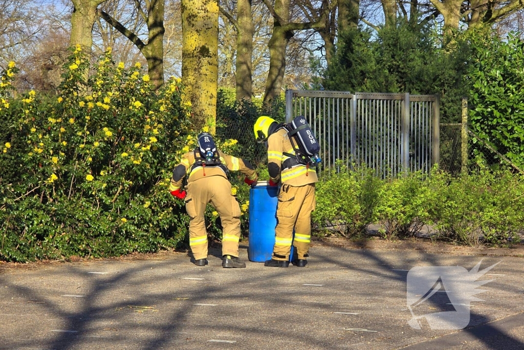 Vat met onbekende vloeistof aangetroffen
