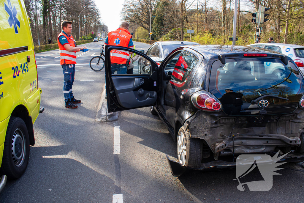 Verkeerschaos na kop-staartaanrijding