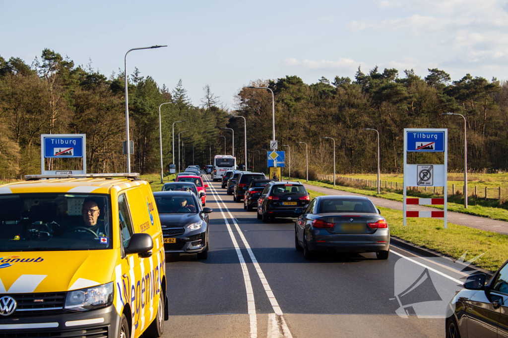 Verkeerschaos na kop-staartaanrijding