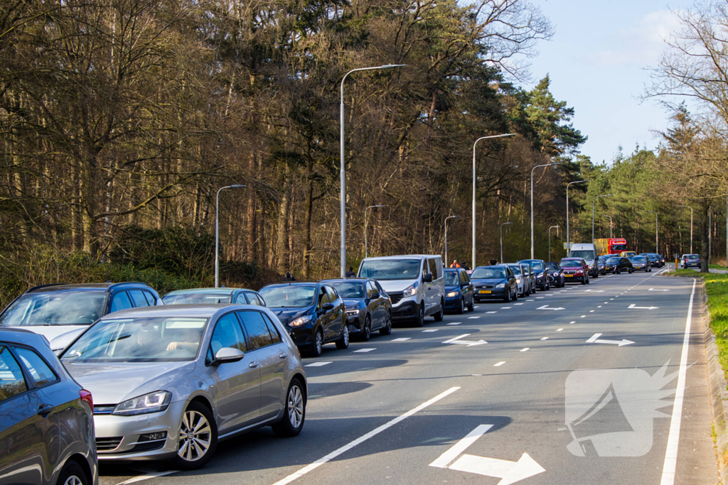 Verkeerschaos na kop-staartaanrijding